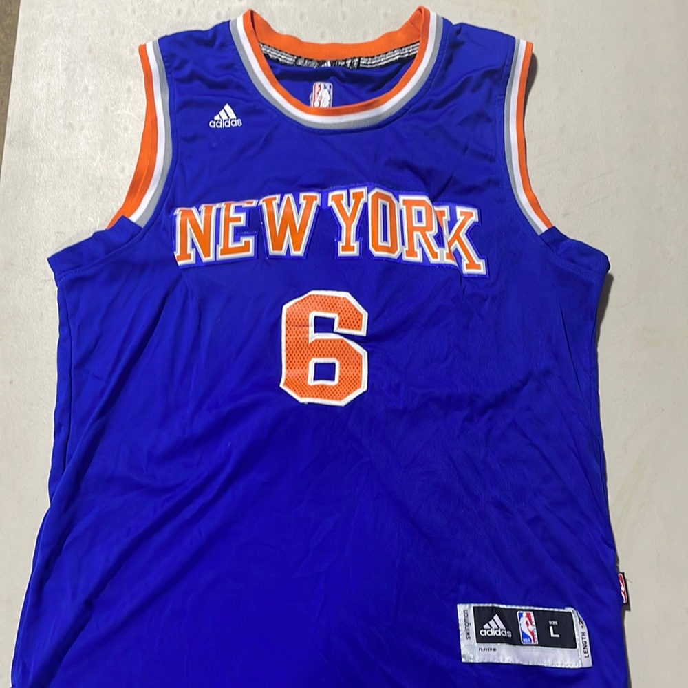 Kristaps Porzingis Knicks jersey